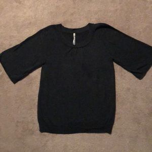 Leo & Nicole short sleeved sweater